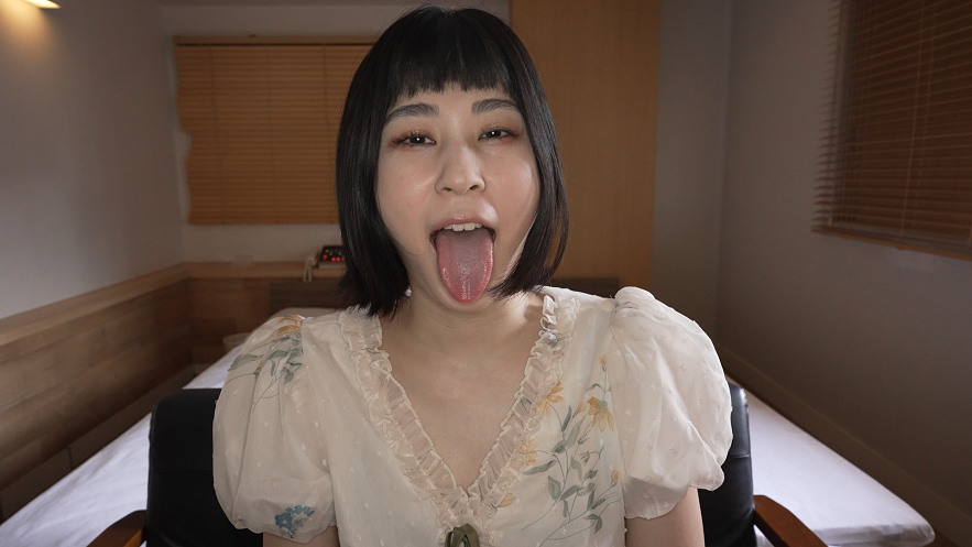 【再販】【個人撮影】大園明歩の舌ブラシで「汚舌苔」採取