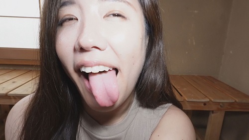 ノリノリ女子のエロ長ベロで、舌カスを擦りつけられて、パンツの中はもはや我慢汁まみれ(完全オリジナル)