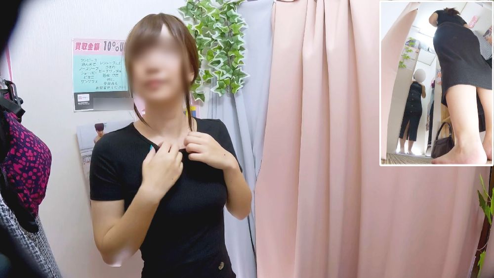 エステティシャン風美女の コーヒー豆みたいな陥没乳首 僕のお店の試着室609