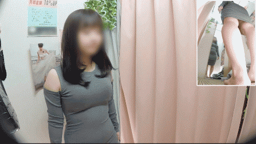 むっちり体型のサブカル系でぃ～娘は　パカパカ浮きブラに悪戦苦闘　僕のお店の試着室632