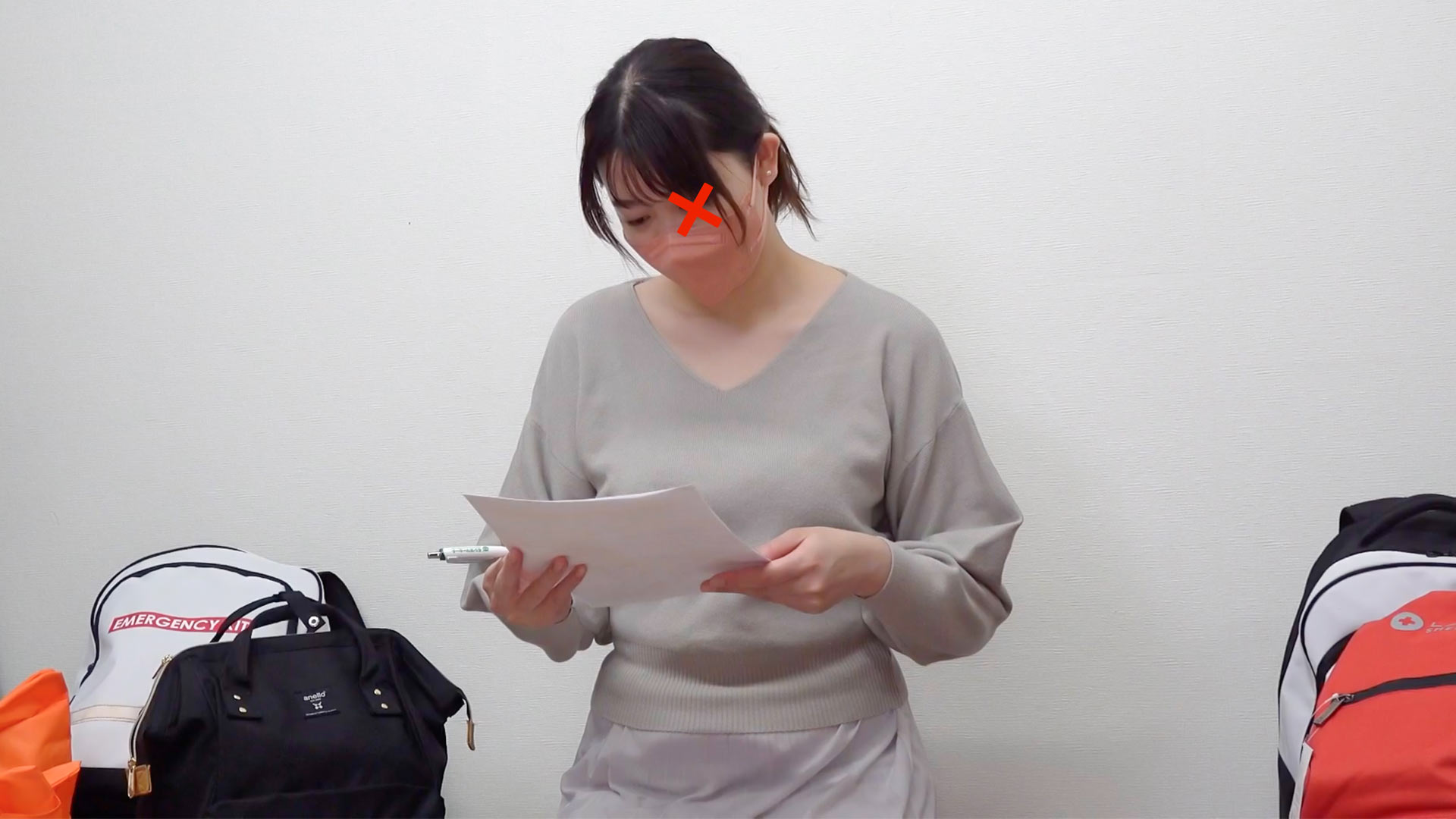 【救命講習/胸チラNo.67】働くOLさん2名!天然美乳の事務職女性/おっとり系巨乳美女の胸チラ