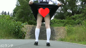 【再販】【J◯制服少女】ひと気の無いところに連れ込んでジュニア用綿柄パンツ撮影(夏制服)吊りｽｶｰﾄ