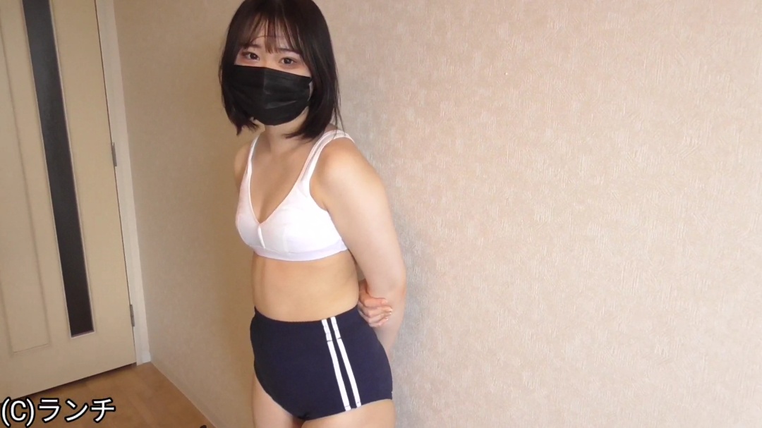 【少女モデル】美少女すずちゃん◯3さい撮影(自前の下着姿、コスプレセーラー服、スクール水着、体操服ブルマ、制服)生