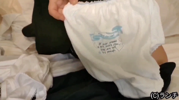 【◯学生見学クラブ】◯2さい少女の生着替えからのオナニー(私服から制服に生着替え、初オナニーでオ◯ンコ濡らします)