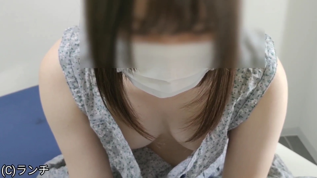 【再販】あやかちゃん、撮影会へモデルさんとして貸し出し(ノーブラ生乳房、乳首初公開。ぱんつの食込みを接写されてます。)とてもエッチな撮影