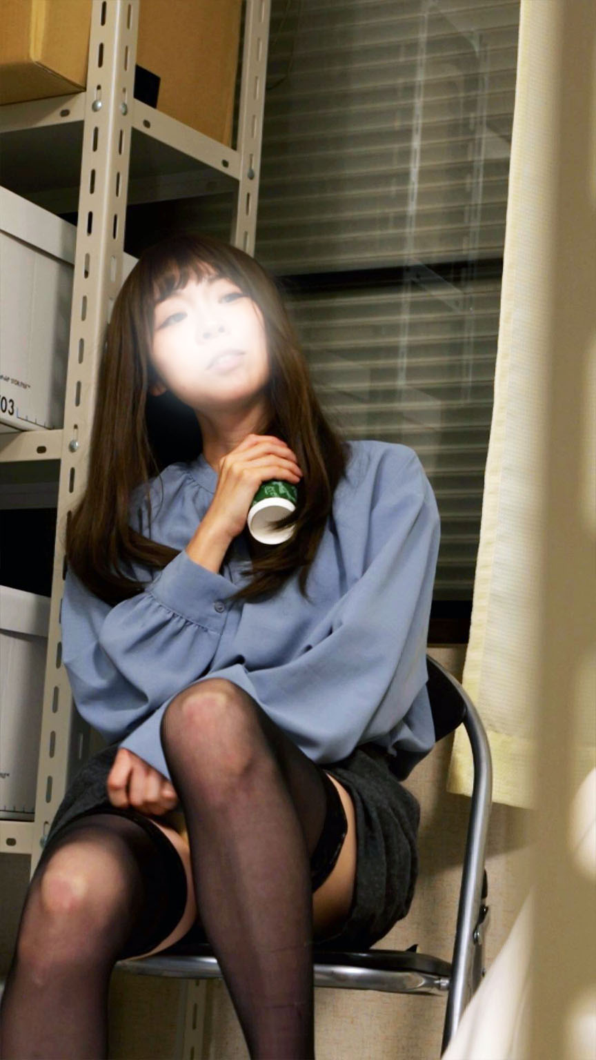 お友達にバレないように・・・僕にだけパンツを見せてくれるおねえさん 極上の鼠径部