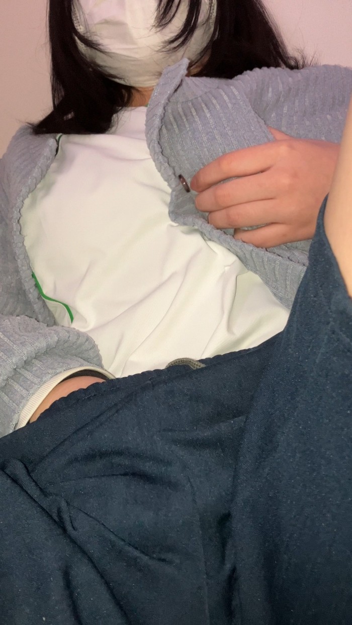 【4K】アプリで知り合ったお姉さん♪体操着に私服ハーパンでオナ♪最後のバイバイが可愛い♪ 375