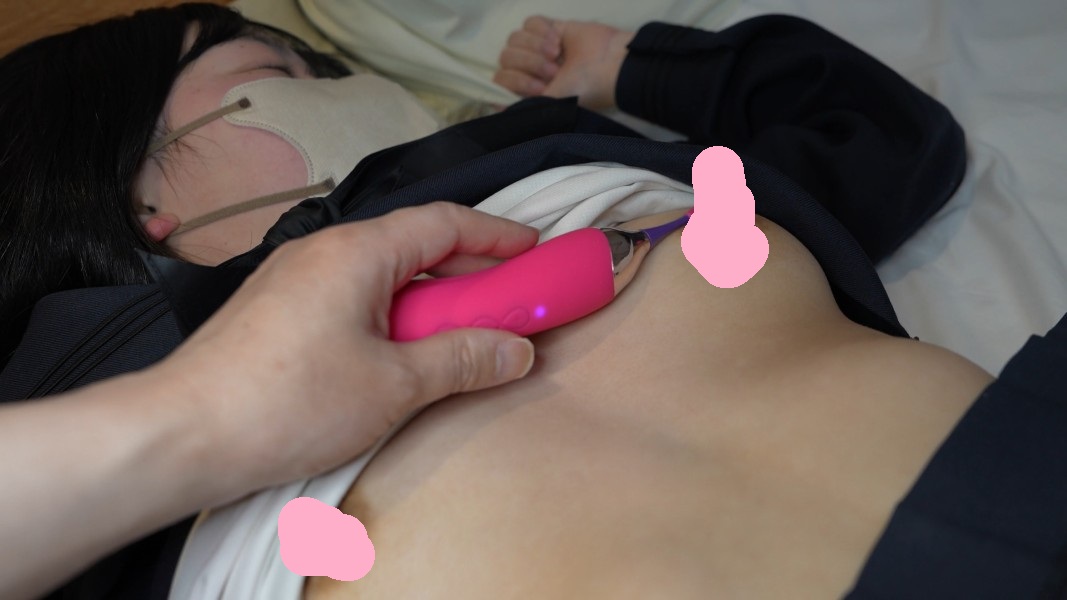 【4K】アプリで知り合ったお姉さん♪冬制服で綿パンツ♪ひたすらク○と乳首おもちゃ攻め♪おもちゃ入れ有り 383