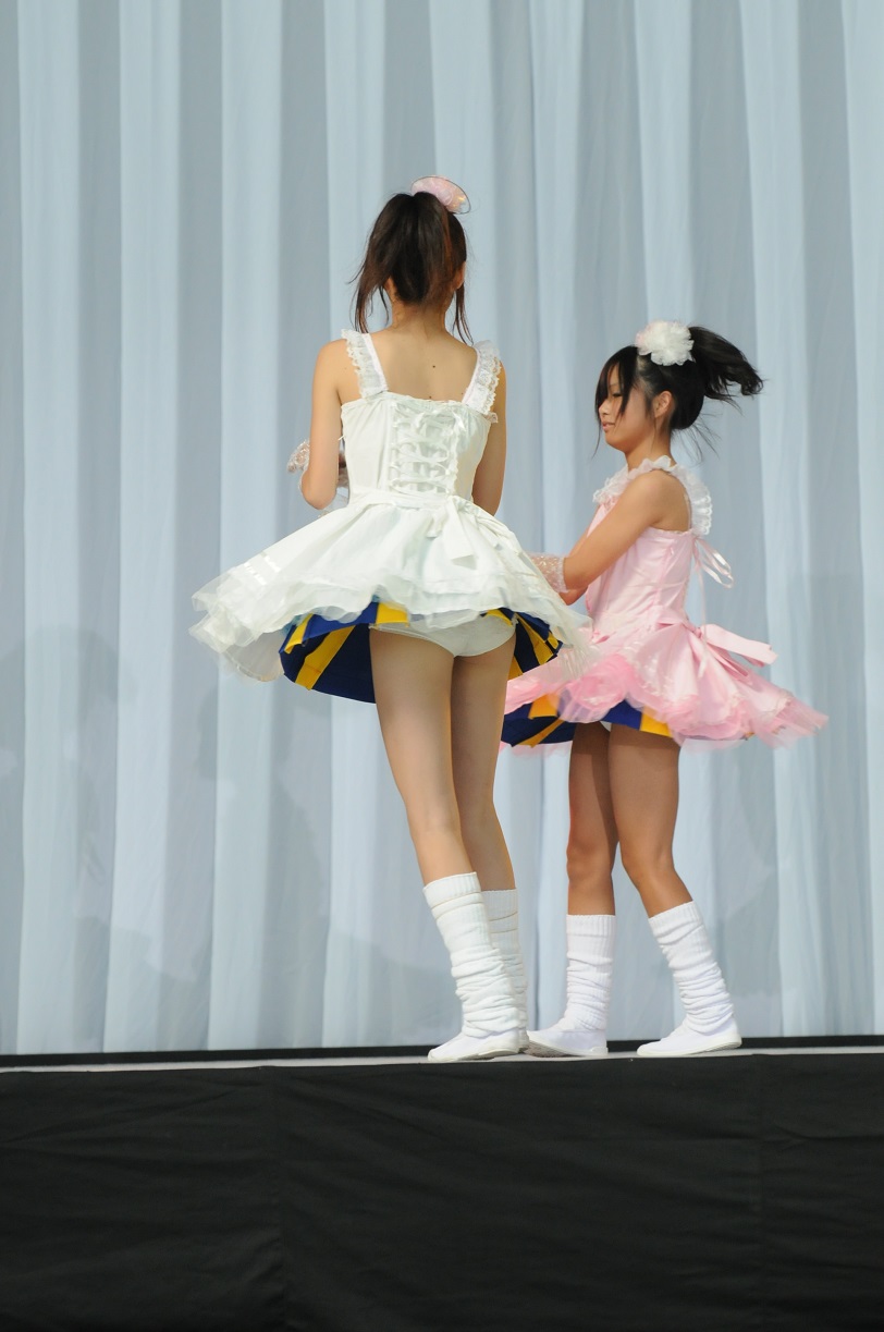 【再販】伝説のイベント参加　かわいすぎ無敵のチア①　～キラキラ笑顔で透き通る肌 揺れるポニーテールの眩しいチアチーム～