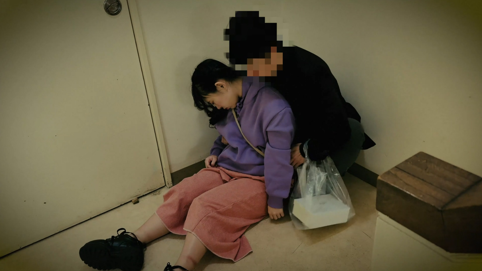 夢はパティシエ、ケーキ屋さんでバイトに励むアニメ声女子。開店資金の為にP活→即闇堕ち。大好きなケーキで穢して中出しマーキング