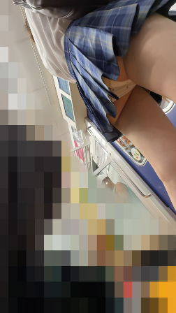 Pcolle PPV 2812806a9ae3dddc98c「スマホを持ってただけなのに【7】綿パンいちごパンツちゃんと超ミニスカギャルの純白が撮れてしまった」(販売者:遠距離写撃) サンプル画像