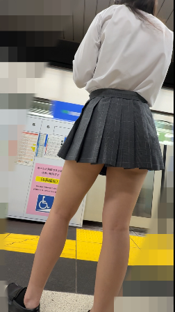 Pcolle PPV 2812806a9ae3dddc98c「スマホを持ってただけなのに【7】綿パンいちごパンツちゃんと超ミニスカギャルの純白が撮れてしまった」(販売者:遠距離写撃) サンプル画像
