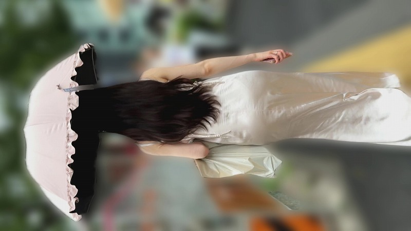 【再販】サテン地のワンピースから妖艶なお尻(/ω\)