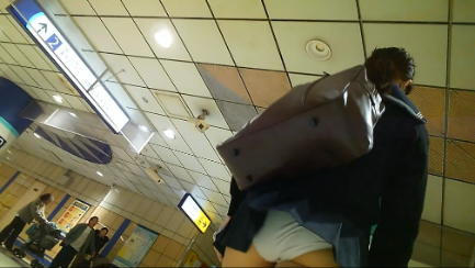 ガチ88【60fps】4人のスカートの中の生パン見放題！5人収録長尺20分