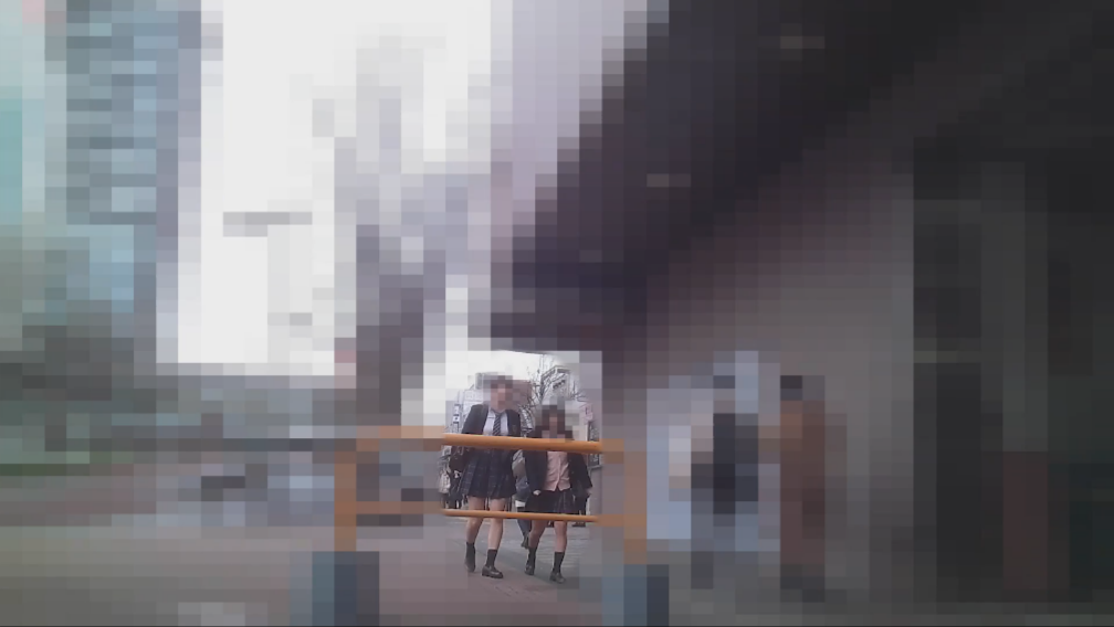 ガチ103【60fps】超尺48分!5人収録!生パン3黒パン2ミニスカ内をずっと見る