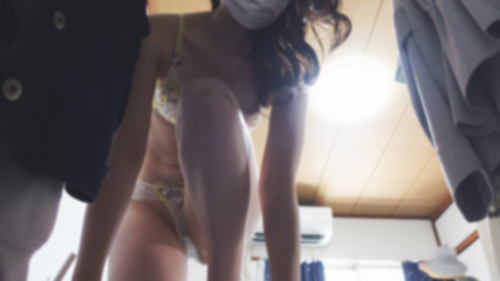 【着替え】某TV撮影の演者 #75 OL2人組 すまし顔ぺちゃパイと美人ぺちゃパイ