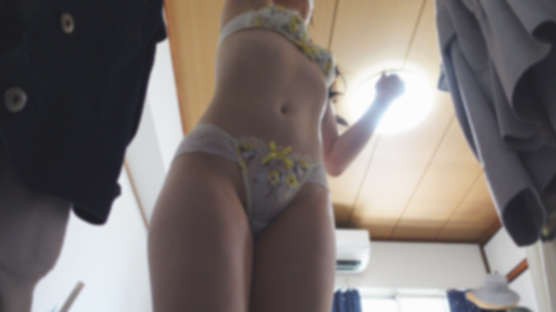 【着替え】某TV撮影の演者 #75 OL2人組 すまし顔ぺちゃパイと美人ぺちゃパイ