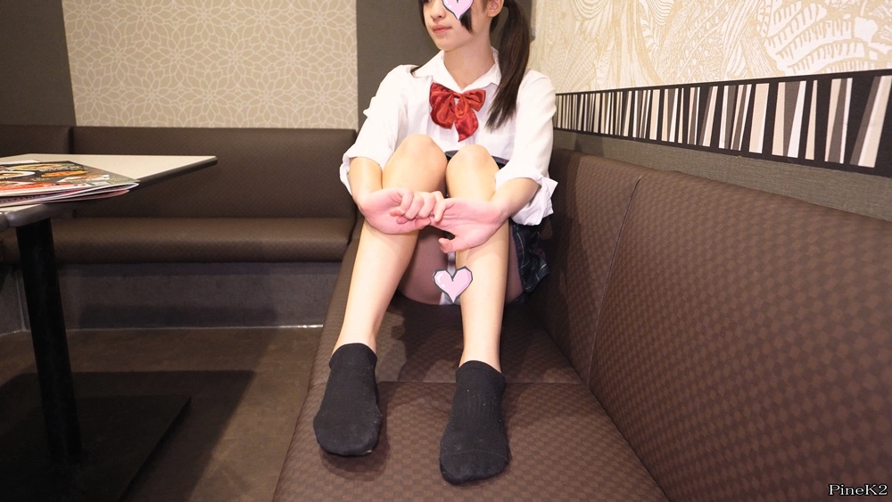 20歳細身長身健全pjちゃんの制服パンチラ撮影